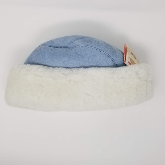 Minnetonka Genuine Shearling Russian Style Hat - Picture 7 of 7